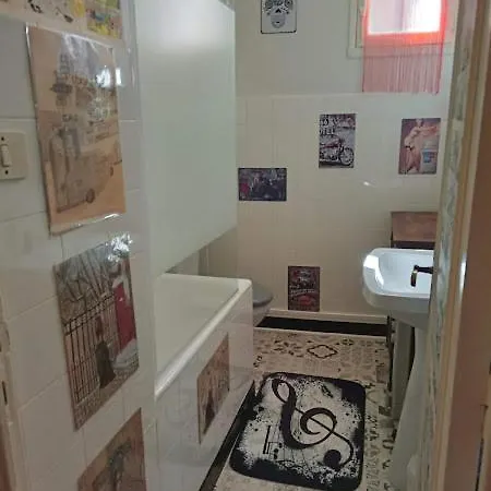 Appartement Le Labyrinthe Du Peintre Bransat